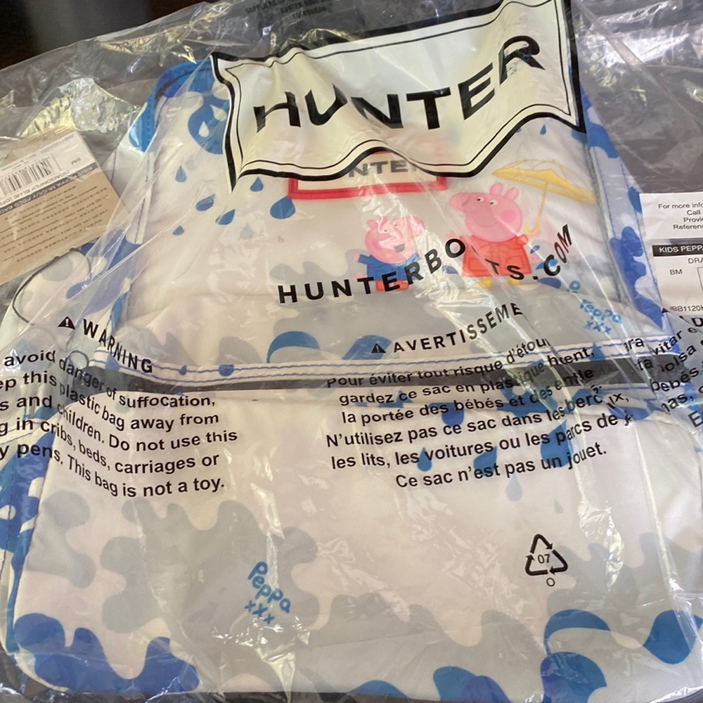 Limited edition Hunter x Peppa pig muddy puddles backpack blue
